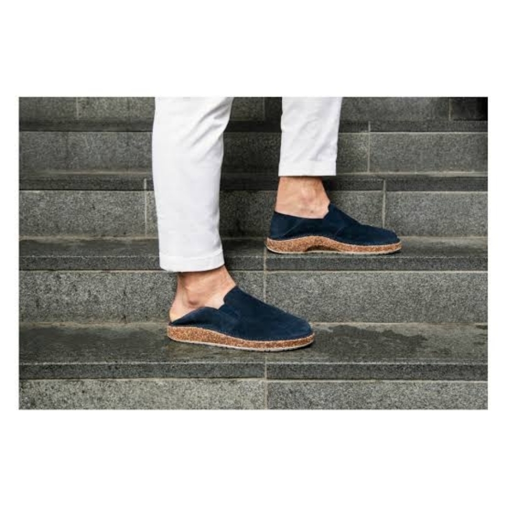 Men's Birkenstock Callan In Navy Suede